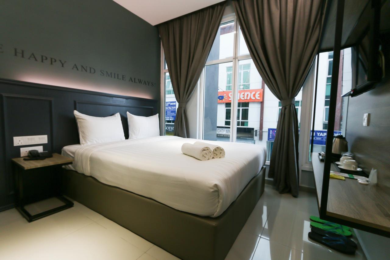 Hotel 99 Sri Petaling クアラルンプール エクステリア 写真