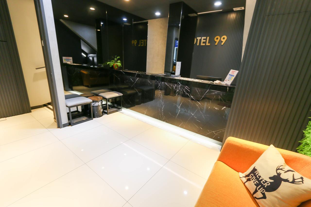 Hotel 99 Sri Petaling クアラルンプール エクステリア 写真